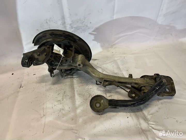 Кулак поворотный задний правый Subaru Legacy BP5