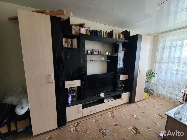 Стенка в гостинную