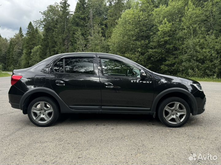 Renault Logan Stepway 1.6 МТ, 2019, 70 536 км