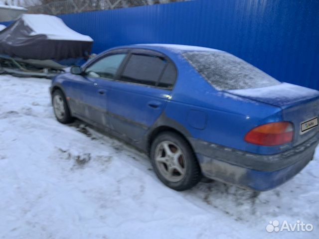 Toyota Avensis 1.6 МТ, 1999, 300 000 км