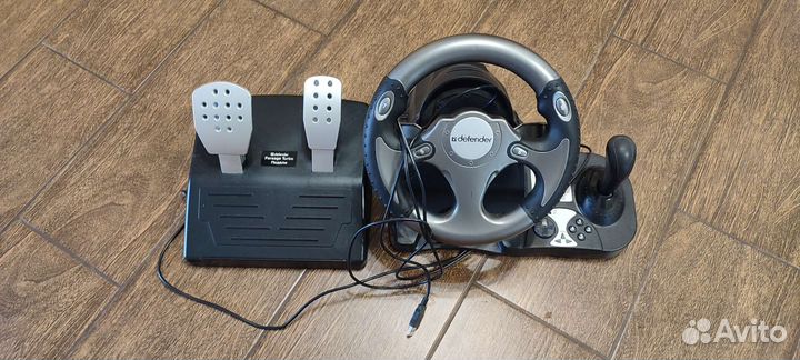Игровой руль с педалями для пк