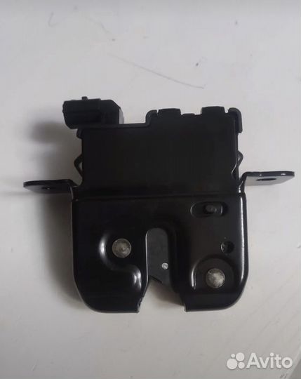 Замок багажника renault logan 2