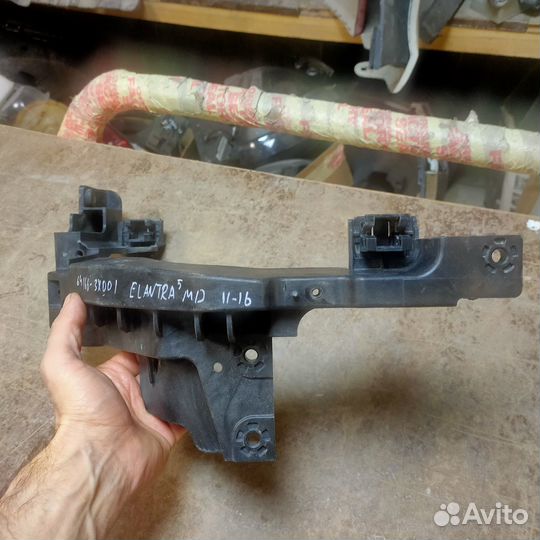 Крон-н рамки рад-ра прав Elantra MD 11-16 Ориг