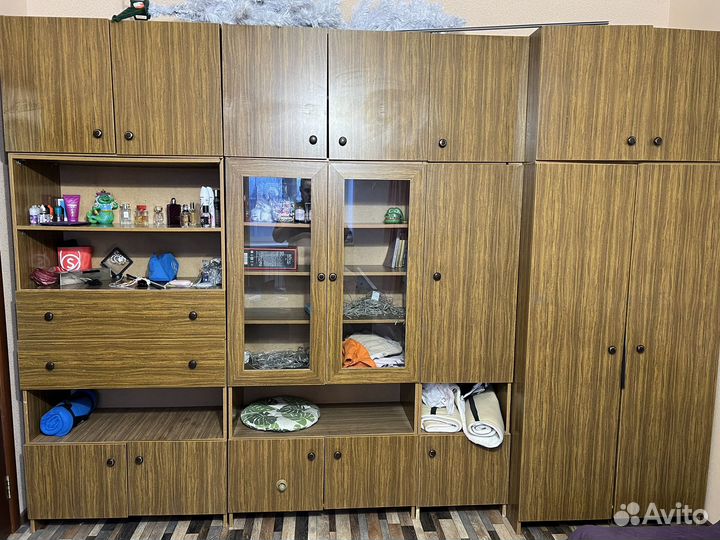 Диван, шкаф