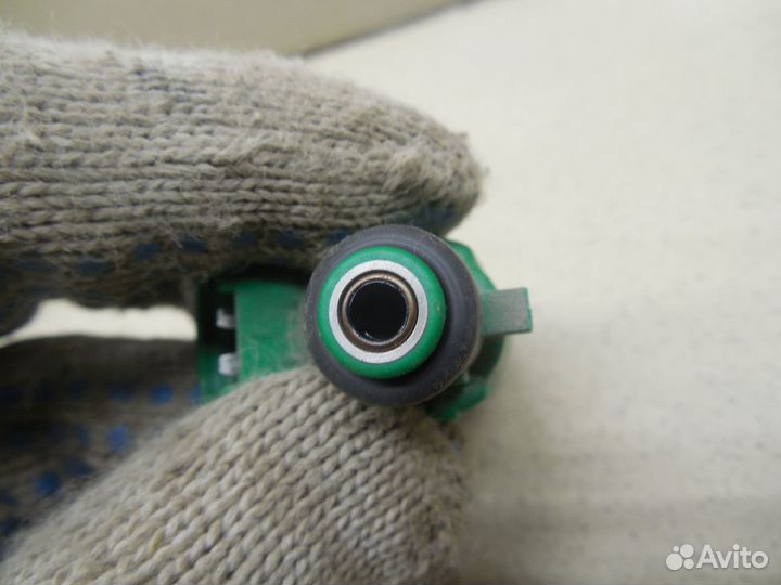 Форсунка инжекторная электрическая RIO 2005-2011