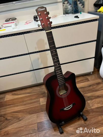 Гитара акустическая