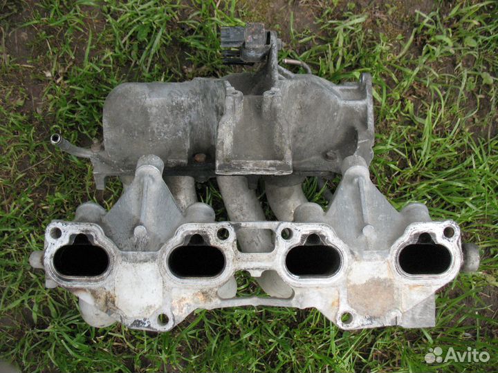 Коллектор впускной Nissan Primera P12/Almera N16