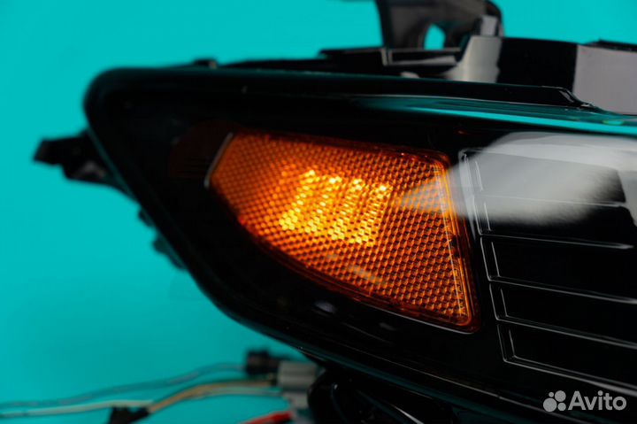 LED фары Toyota Camry 70 2017-2021г