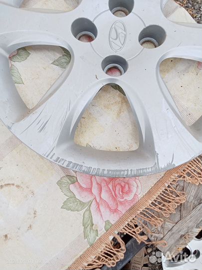 Колпаки на hyundai solaris r15