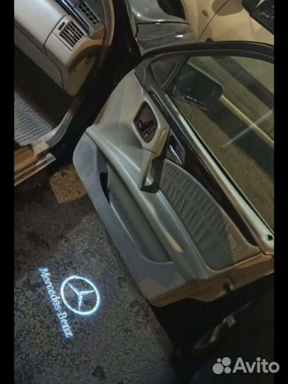 Подсветка с логотипом mercedes benz