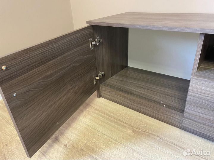 Тумба под телевизор