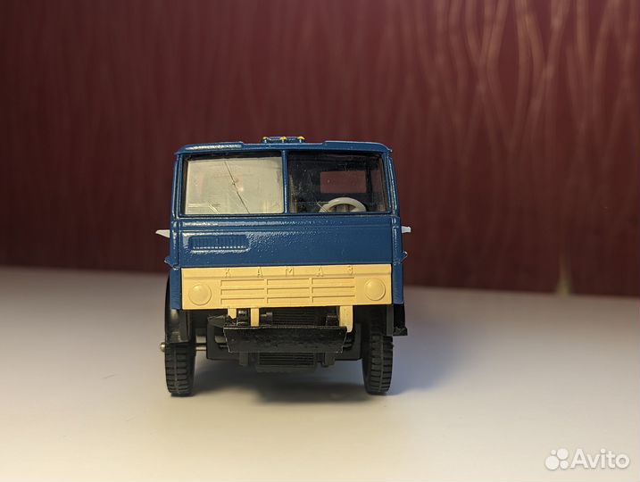 Модель автомобиля 1:43 СССР камаз