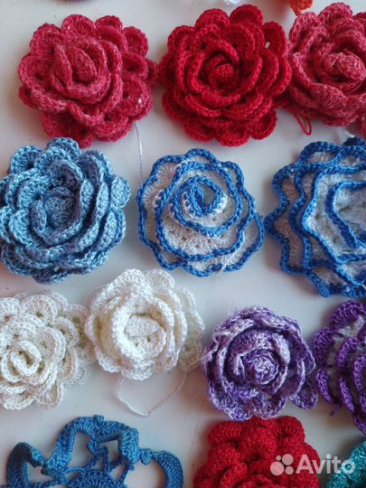 Вязаные розы