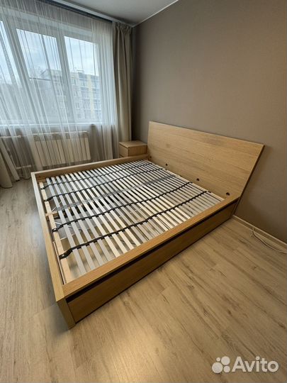 Кровать IKEA malm 180*200 с матрасом и 2 тумбами