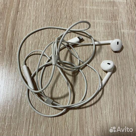 Наушники earpods