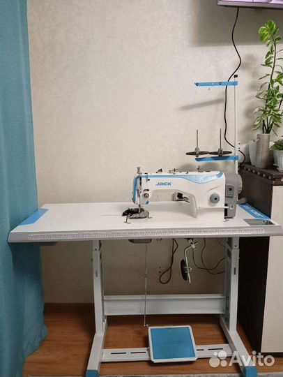Швейная машинка бу электрическая