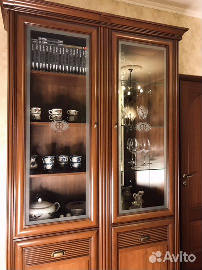 Буфеты и серванты