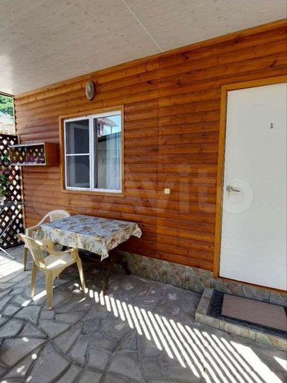 Комната 15 м² в 5-к., 1/2 эт.