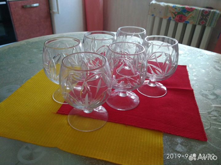 Бокалы хрустальные