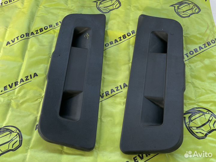 Обшивка крышки багажника Volkswagen Polo