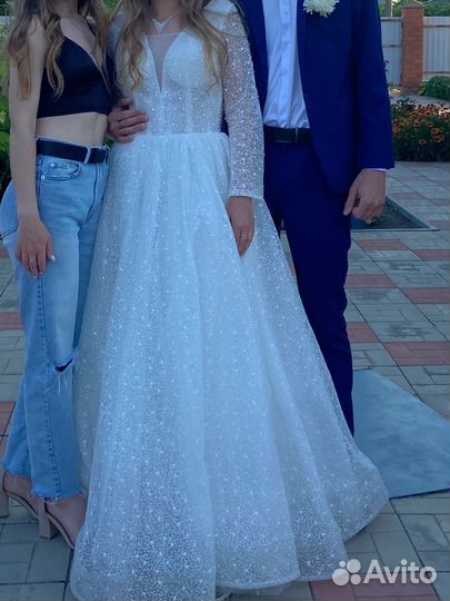 Свадебное платье