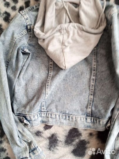 Джинсовая куртка