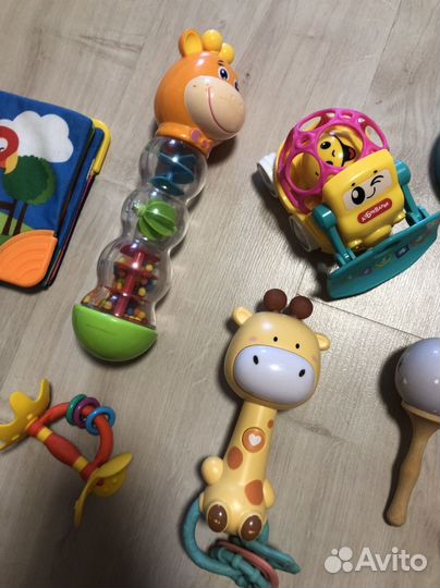 Игрушки пакетом до года