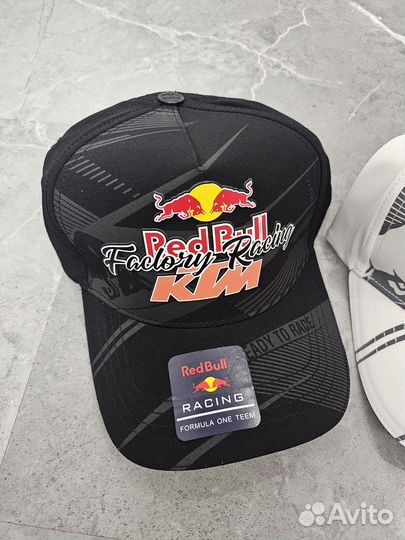 Бейсболка red bull puma черная