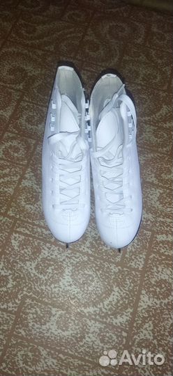 Коньки фигурные