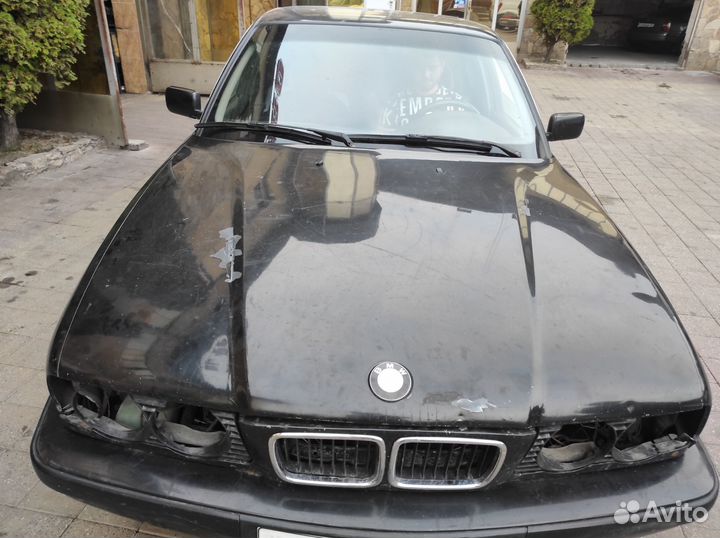 Широкий капот бмв е34