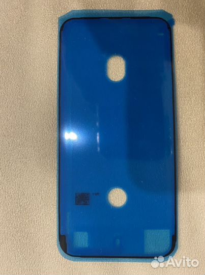 Проклейка по периметру корпуса на iPhone 7