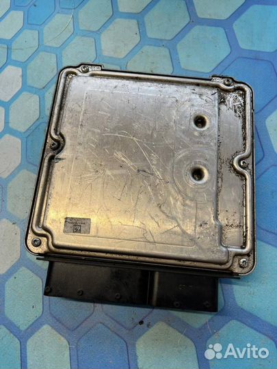 Блок управления двигателем 4F2910115K