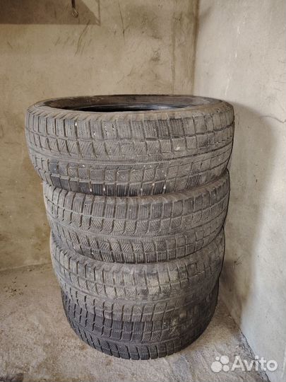 Accelera 651 215/60 R16