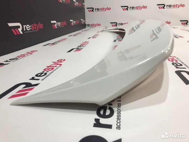 Спойлер Lexus RX350 с16г Белый D2063