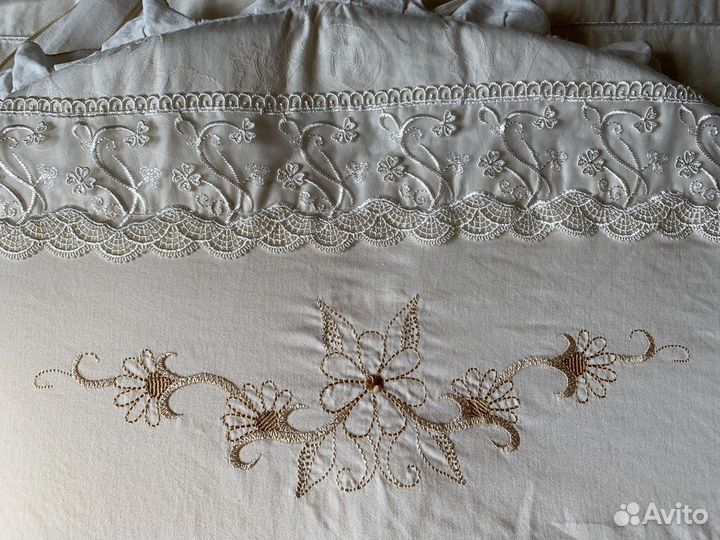 Бортики и балдахин в кроватку