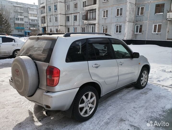 Toyota RAV4 1.8 AT, 2003, 268 000 км