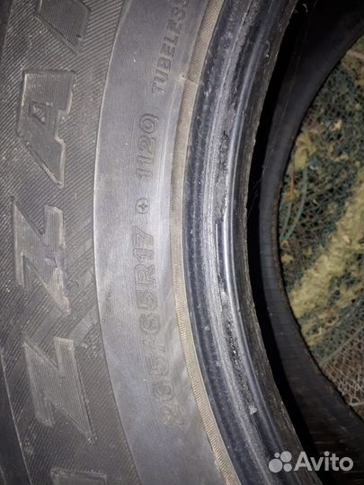 Bridgestone Blizzak Ice 265/65 R17