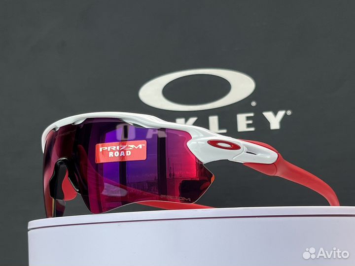 Солнцезащитные очки Oakley Radar EV Path Wht Road