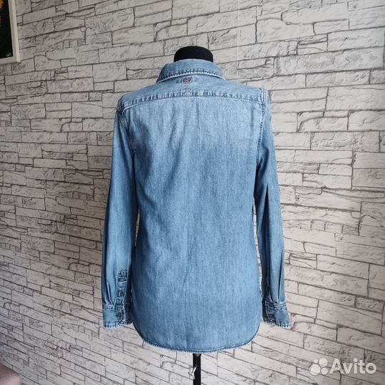 Женская джинсовая рубашка Levis 40 42 оригинал