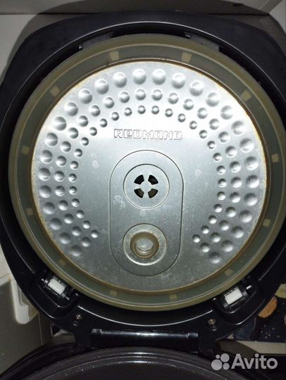 Мультиварка Redmond rmc m 92s