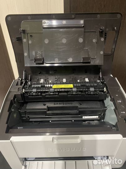 Принтер Samsung Xpress M2020