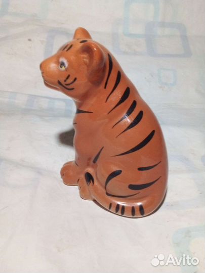 Статуэтка тигра