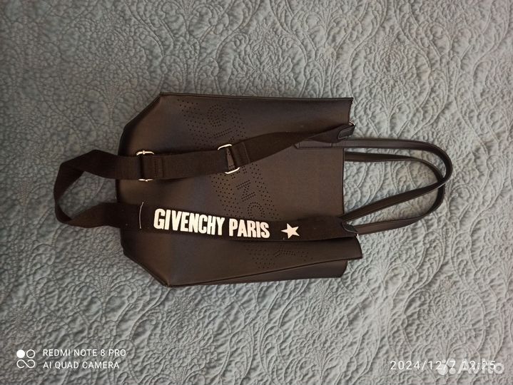Сумка givenchy
