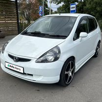 Honda Fit 1.3 CVT, 2002, 330 000 км, с пробегом, цена 550 000 руб.