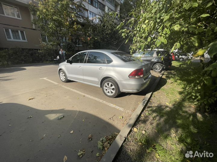 Volkswagen Polo 1.6 AT, 2011, 147 000 км