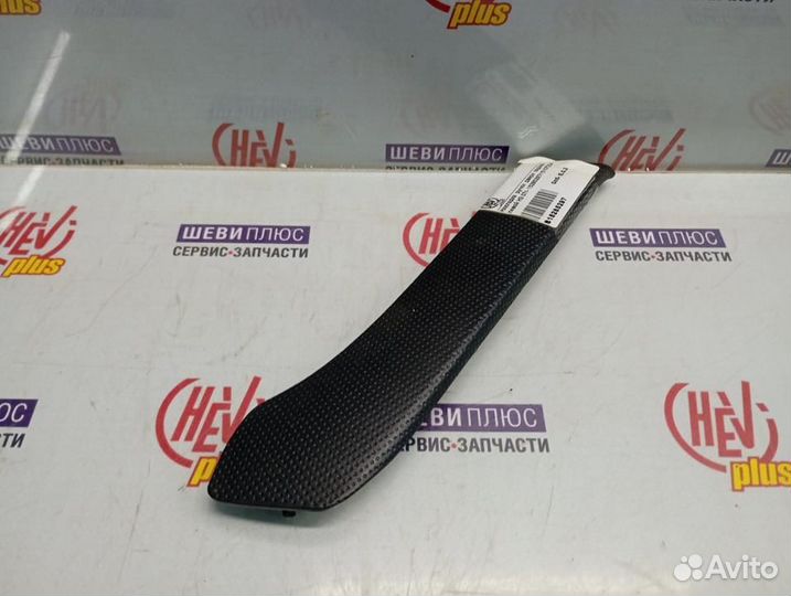 Накладка ручки двери задней левой Hummer H3