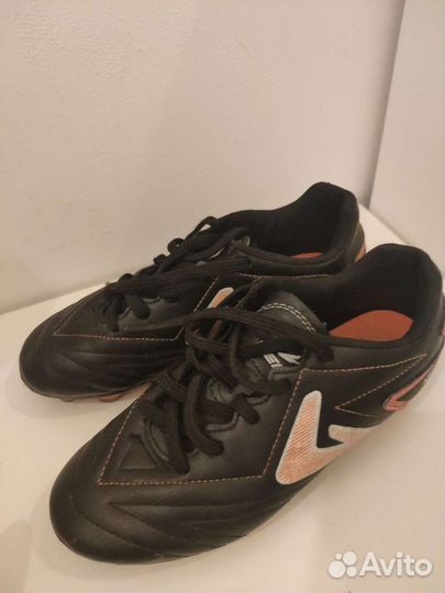 Футбольные бутсы