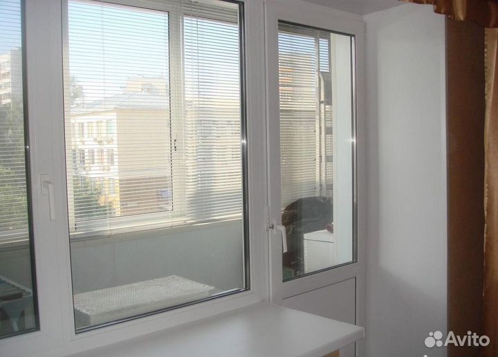 Дверь пластиковая / Дверь пвх под ключ