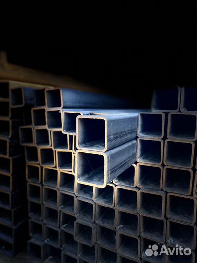 Профильная труба 50х50х3 мм