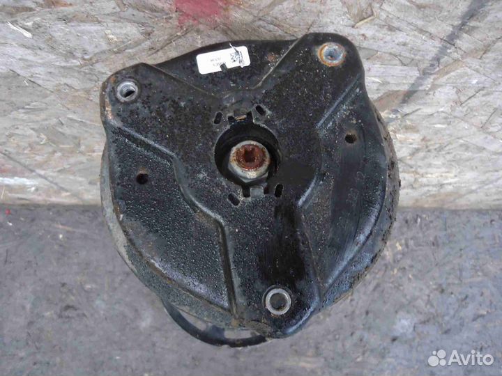 Амортизатор передний R Mercedes C-klasse W204 2043